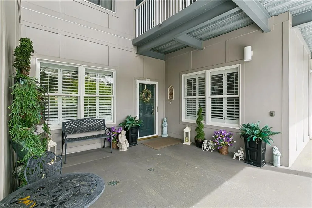 2210 William Styron SQ, NEWPORTNEWS VA 23606