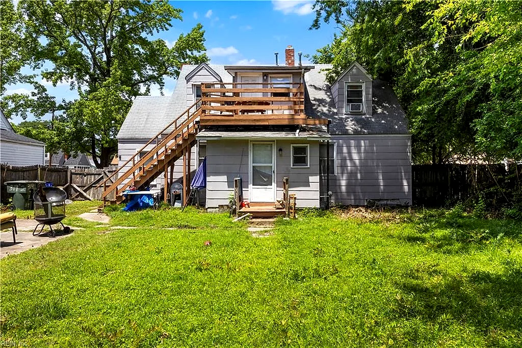 319 Ashlawn Dr, Norfolk — photo