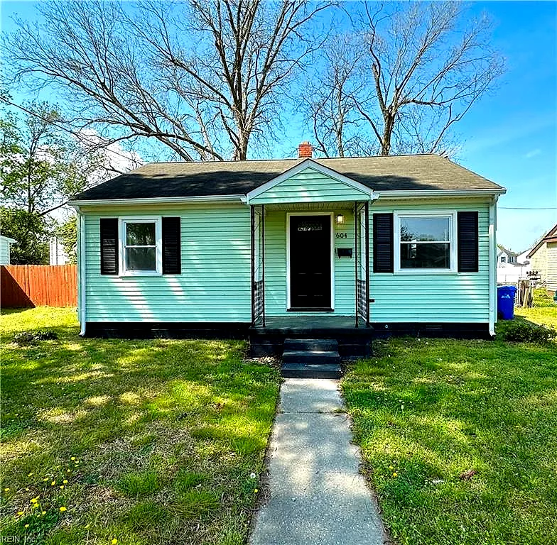 604 Vermont Ave, Portsmouth — photo