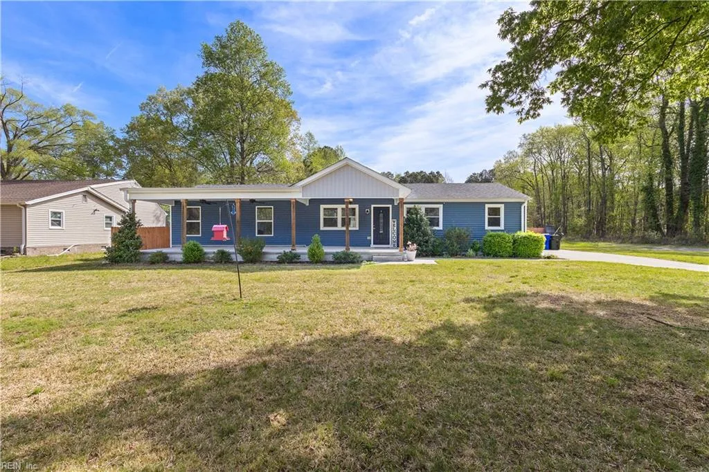 5048 Townpoint Rd, Suffolk — photo