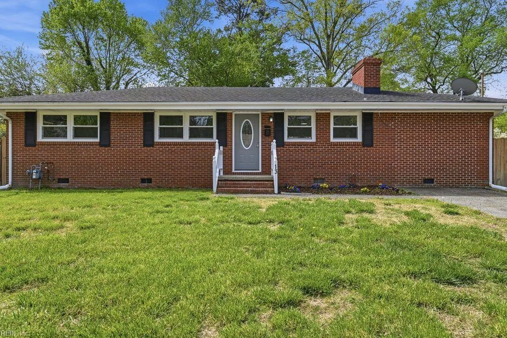 13 Boxwood LN, NEWPORTNEWS VA 23602