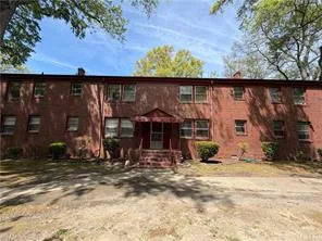 114 E Tyler Cres #7, Portsmouth — photo