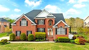 421 Hastings Pl, Suffolk — photo