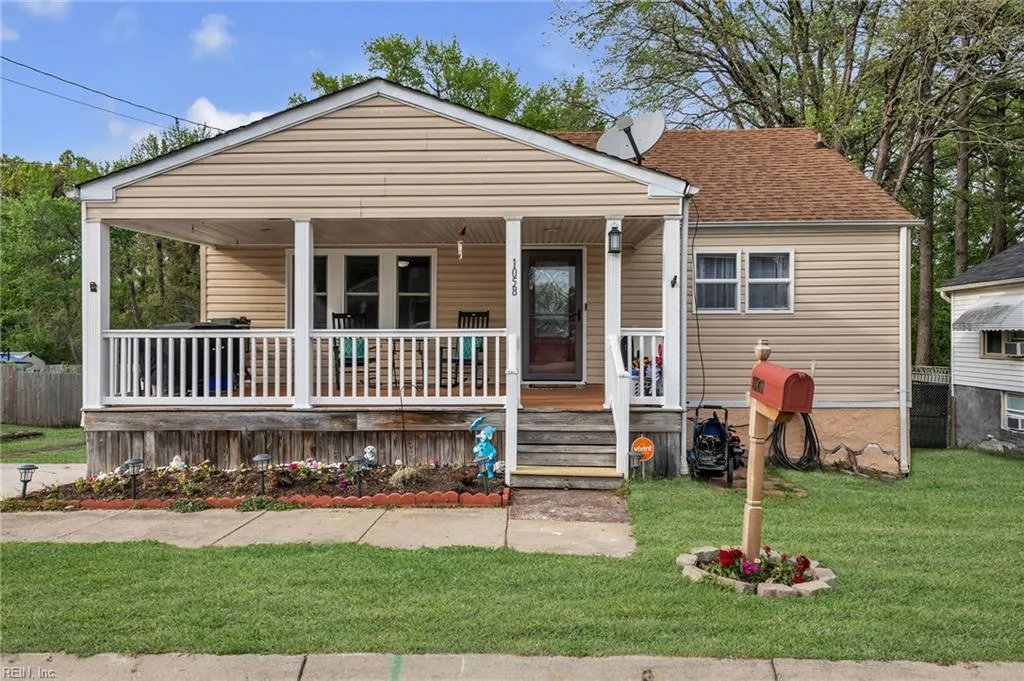 1058 Ivaloo ST, NORFOLK VA 23513