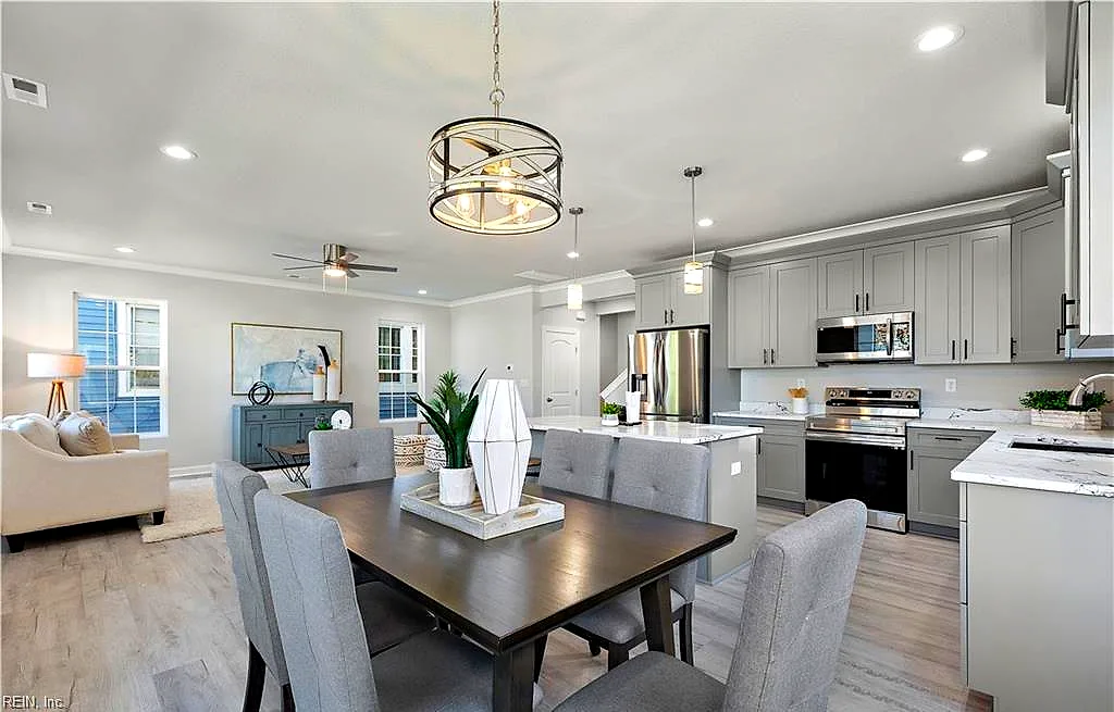 220 W 27th St, Norfolk — photo