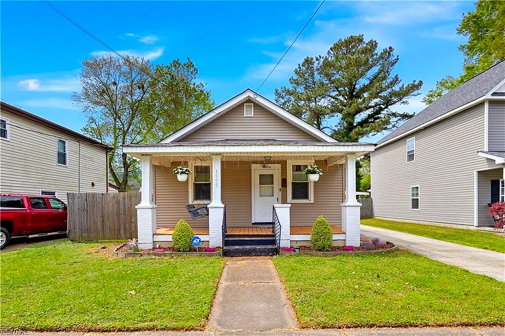 1555 Fleetwood Ave, Norfolk — photo