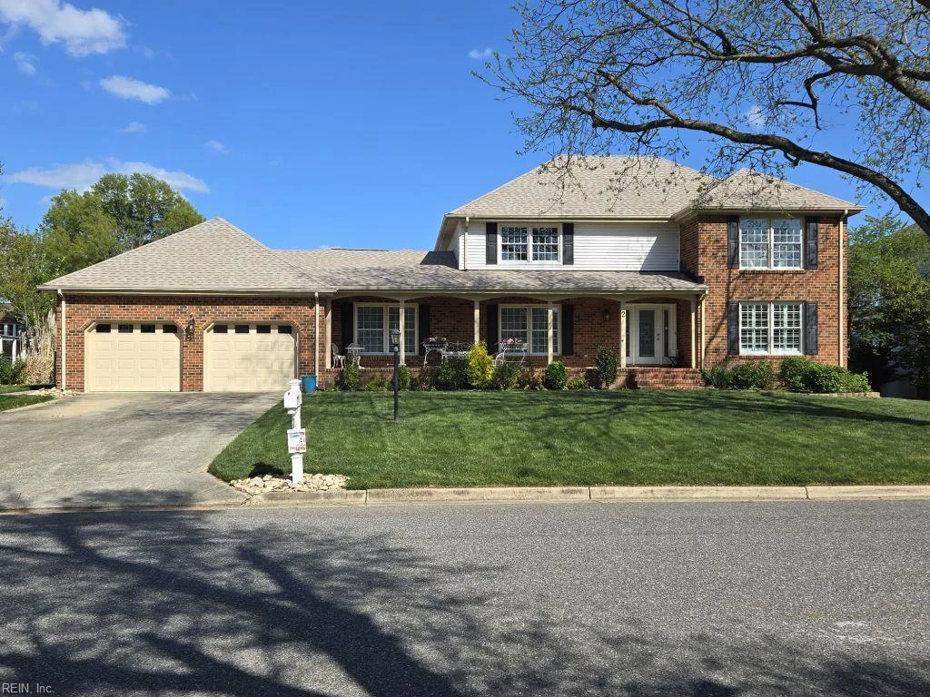 2 Canal DR, POQUOSON VA 23662