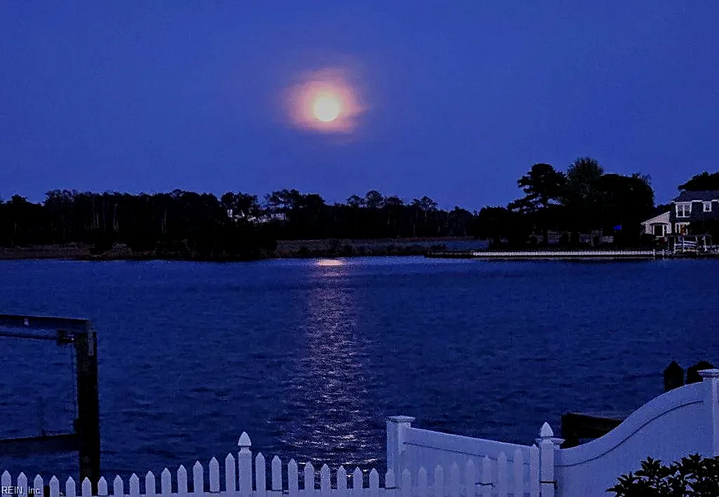 2 Canal Dr, Poquoson — photo