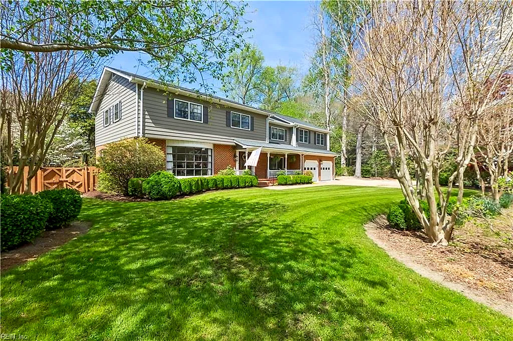 111 Sherwood Dr, Williamsburg — photo