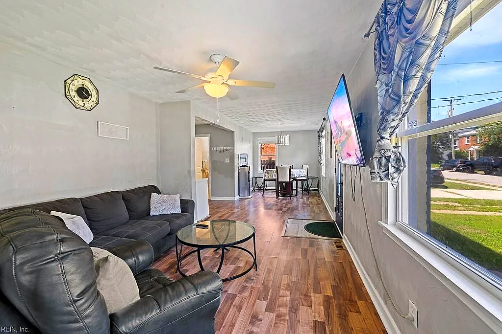 127 Clyde St, Hampton — photo
