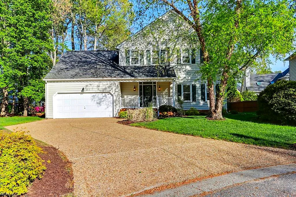 104 Compass Ct, Yorktown — photo