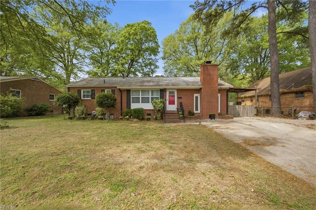 557 Beech DR, NEWPORTNEWS VA 23601