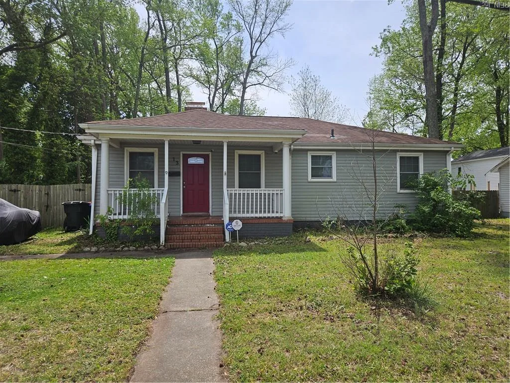 13 Beacon RD, PORTSMOUTH VA 23702