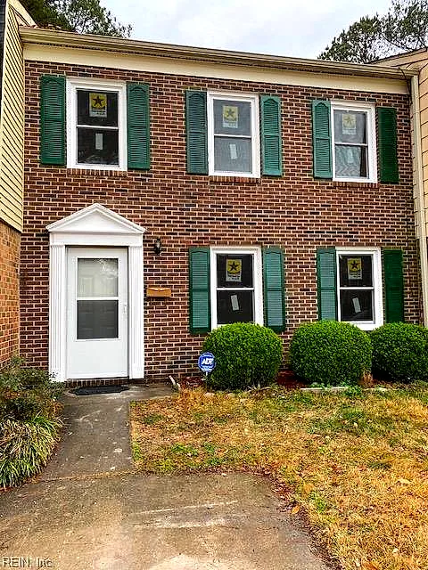 3319 Clover Hill Dr #B, Portsmouth — photo