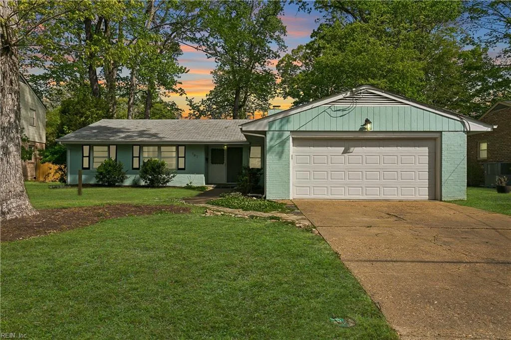 181 Corinthia DR, NEWPORTNEWS VA 23608