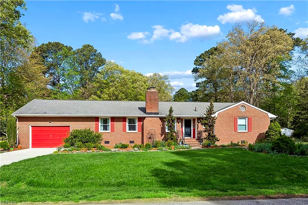 214 Nelson District Rd, Yorktown — photo