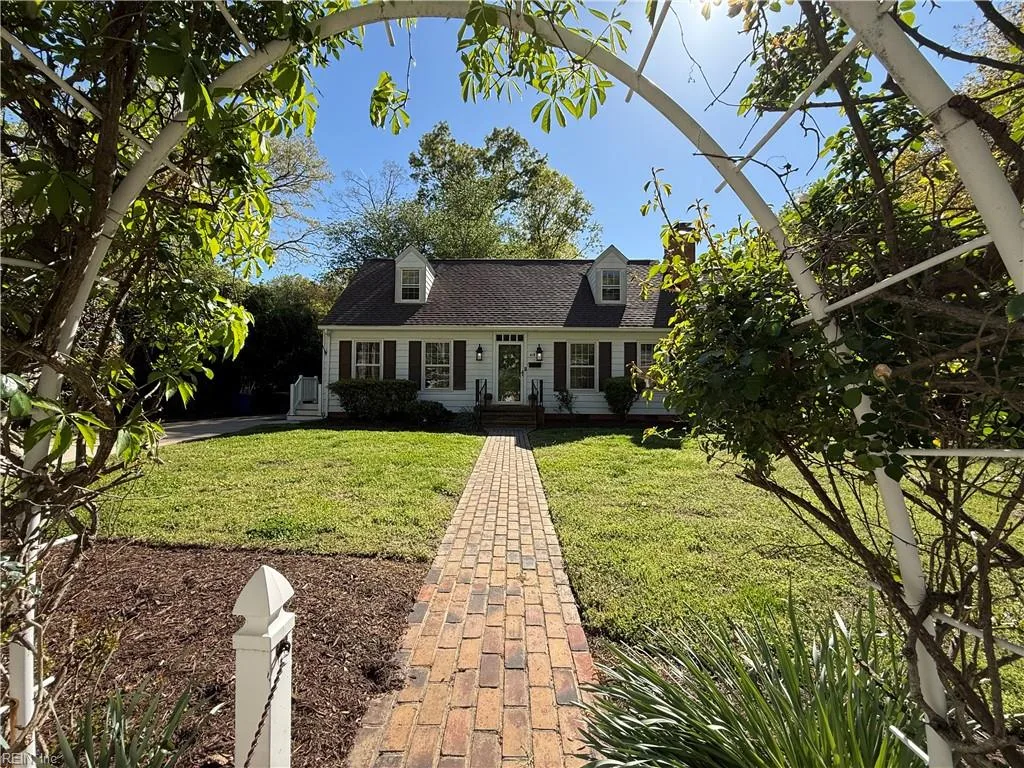 413 Normandy Ln, Newport News — photo
