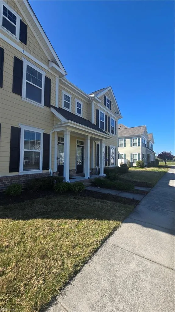 523 Nesbit DR #101, CHESAPEAKE VA 23323