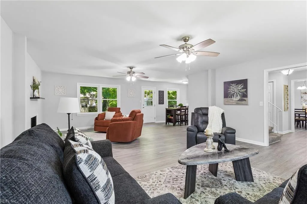 127 James Landing Rd