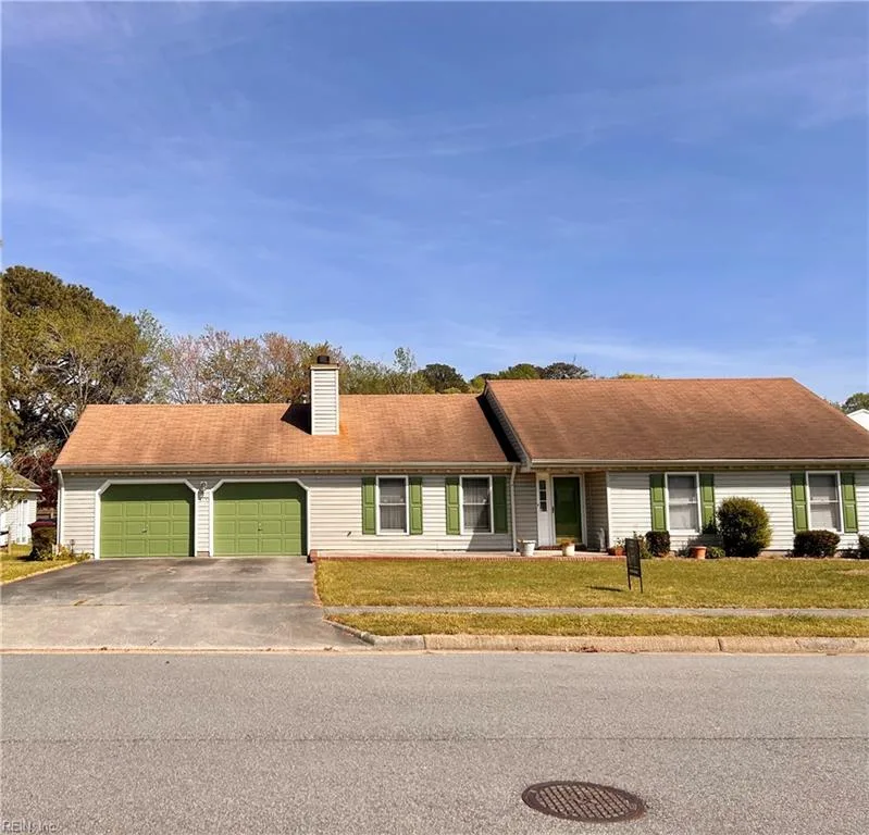 517 N Hills DR, CHESAPEAKE VA 23320