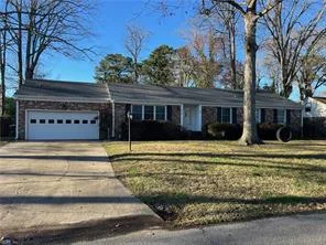 1529 Adam Rd, Virginia Beach — photo