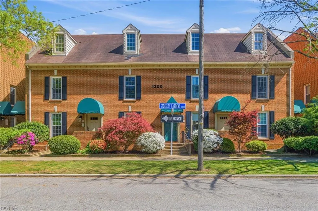 1300 Stockley GDNS #205, NORFOLK VA 23517