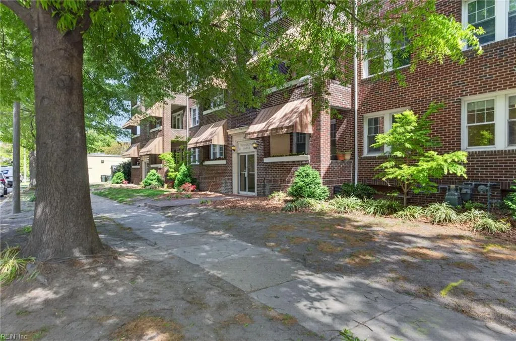 742 Washington PARK #B2, NORFOLK VA 23517