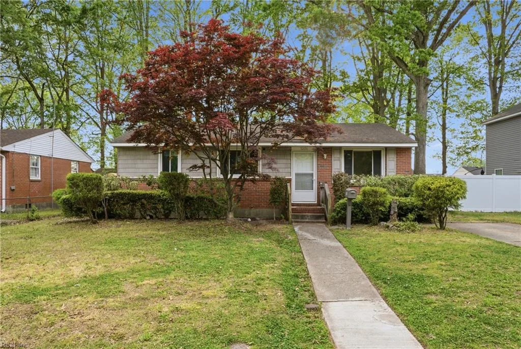 1206 Cleona DR, CHESAPEAKE VA 23324