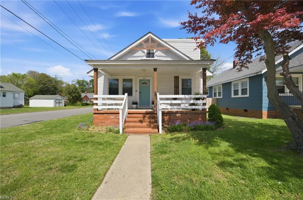 213 E Cummings AVE, HAMPTON VA 23663