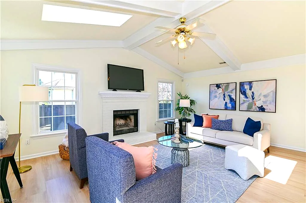 1052 Heatherwood Dr, Virginia Beach — photo