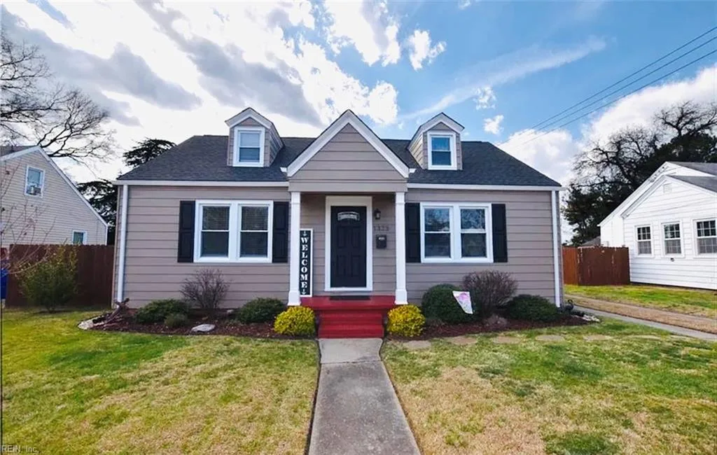 1323 W Norcova DR, NORFOLK VA 23502