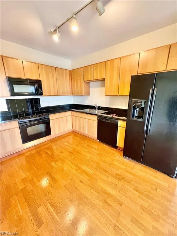 388 Boush St #418, Norfolk — photo