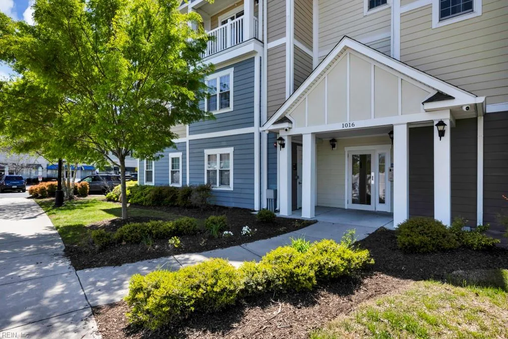 1016 Thoroughgood WAY #307, CHESAPEAKE VA 23324