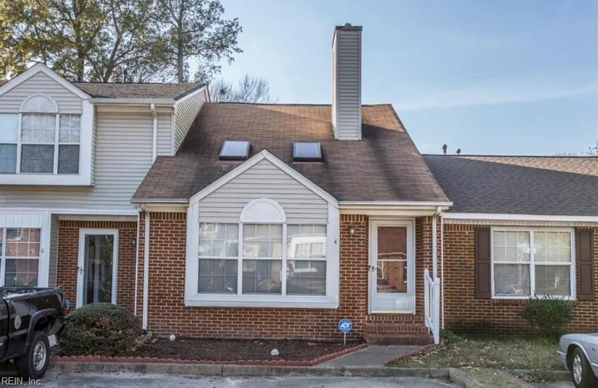 4 Chinaberry PL, HAMPTON VA 23666