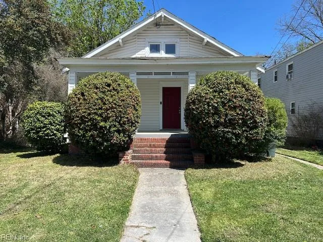 28 W Sherwood Ave, Hampton — photo