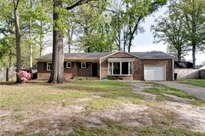 231 Shadywood Dr, Newport News — photo