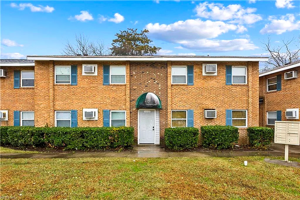 2504 Leo St #4, Norfolk — photo