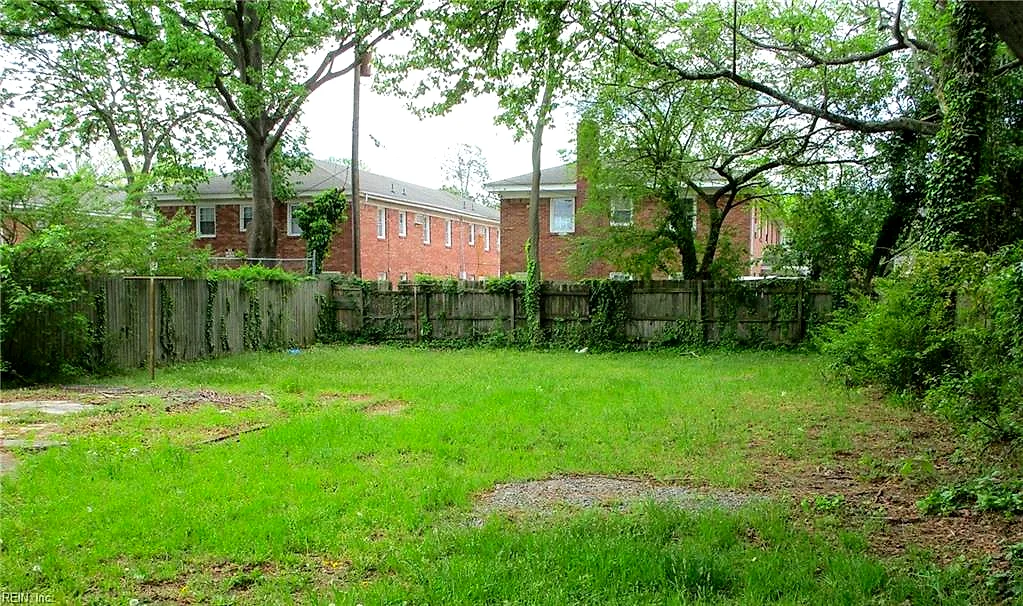 329 E Little Creek Rd, Norfolk — photo