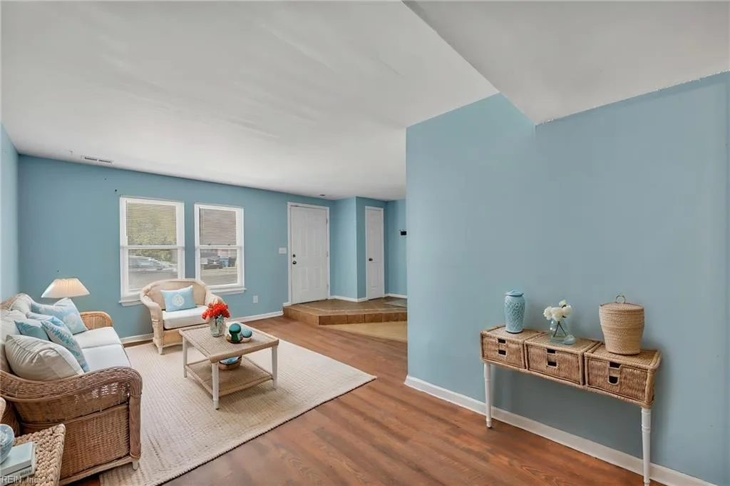 717 Wolftrap Ln, Virginia Beach — photo