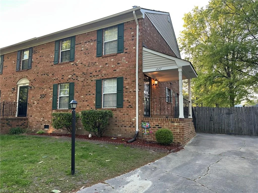 1227 Wide ST, NORFOLK VA 23504