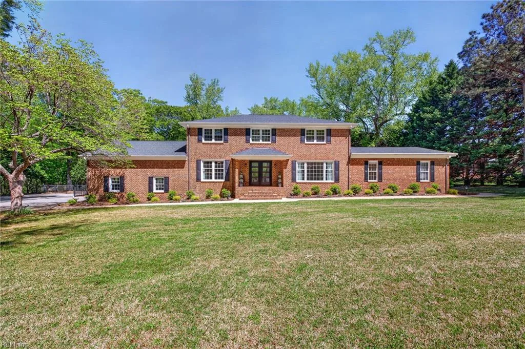 304 Jule DR, CHESAPEAKE VA 23322