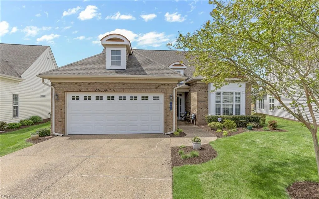 1002 Whitburn Ter #373, Chesapeake — photo
