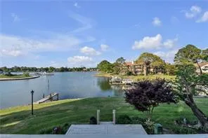 4396 Point West Dr, Portsmouth — photo