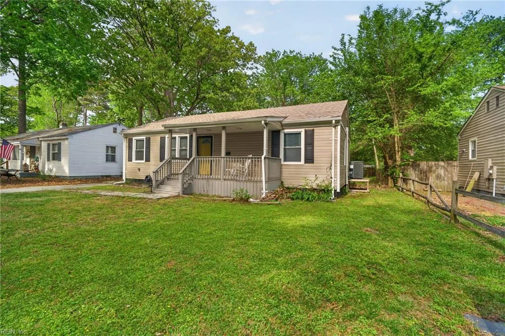 119 Rosewood Dr, Hampton, VA 23669, USA