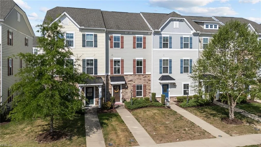 364 Spring Hill Pl, Smithfield — photo