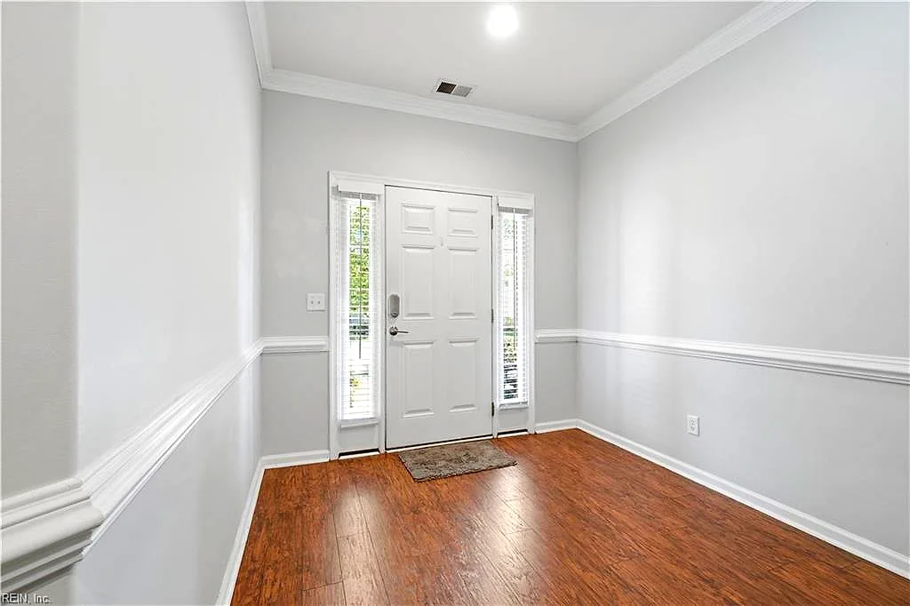 705 Charthouse Cir, Hampton — photo