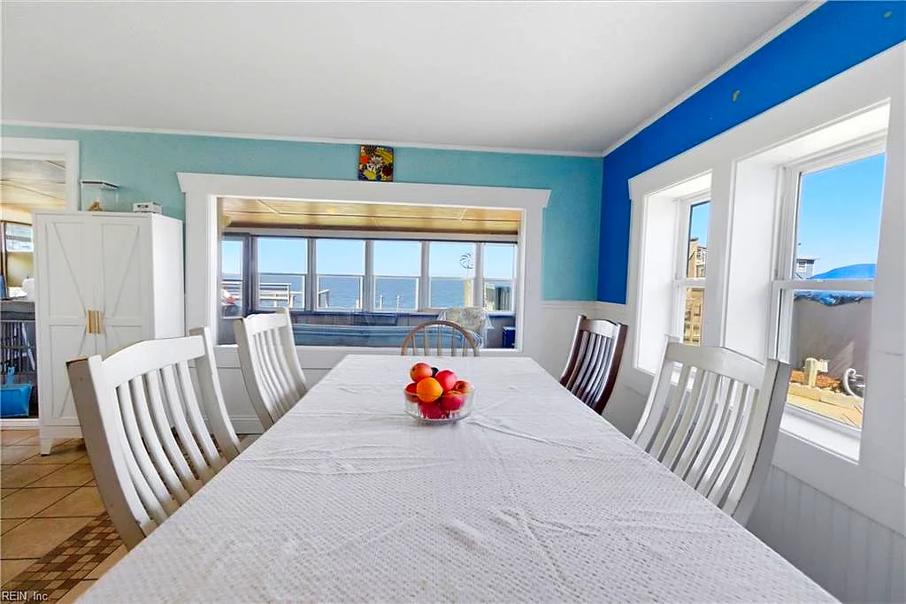 108 Pleasant Pt, Grandy — photo