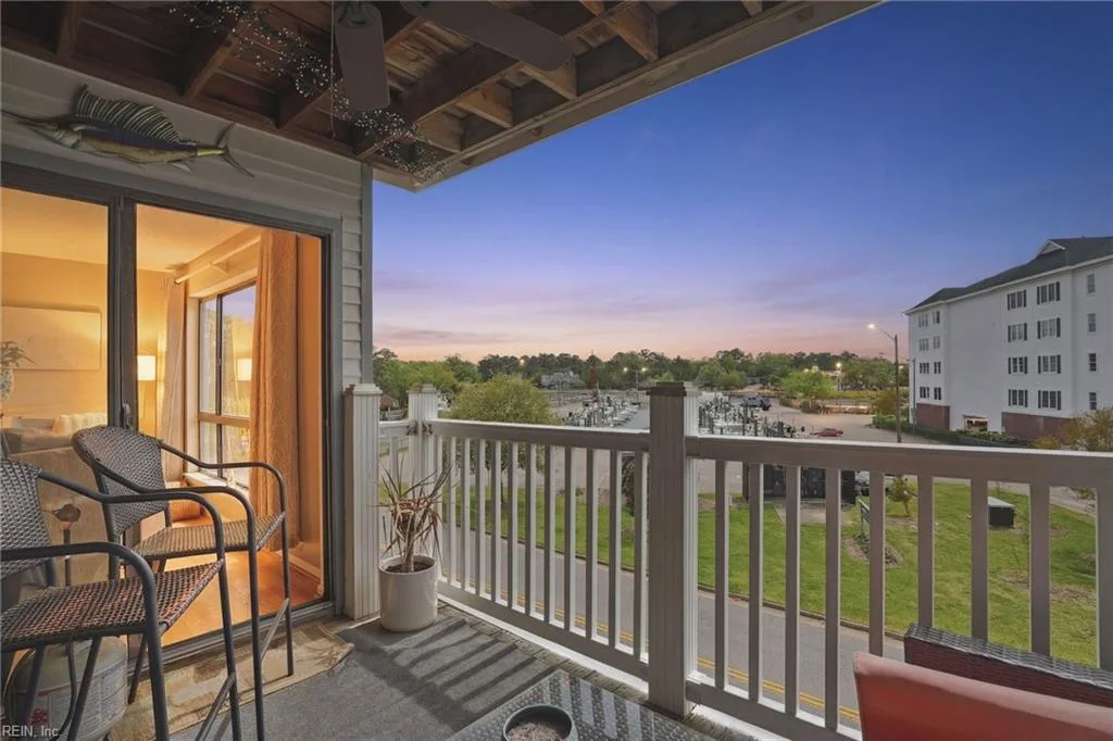 3200 Lynnhaven DR #208, VIRGINIABEACH VA 23451