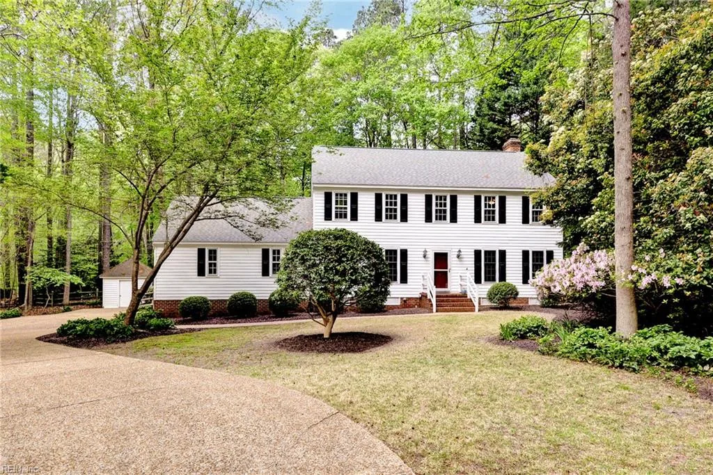 109 Daingerfield RD, WILLIAMSBURG VA 23185