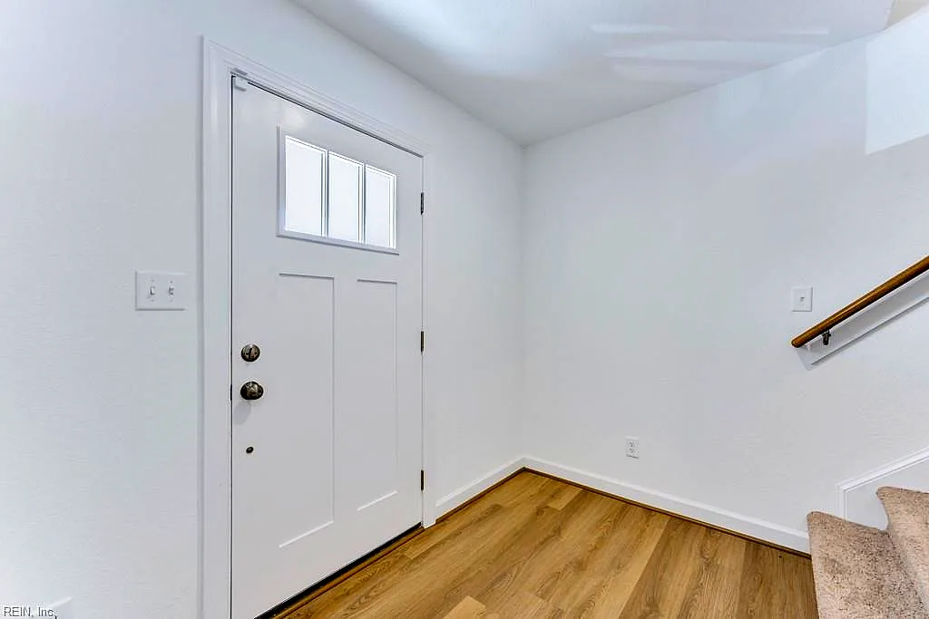4341 Pinter Ln, Norfolk — photo